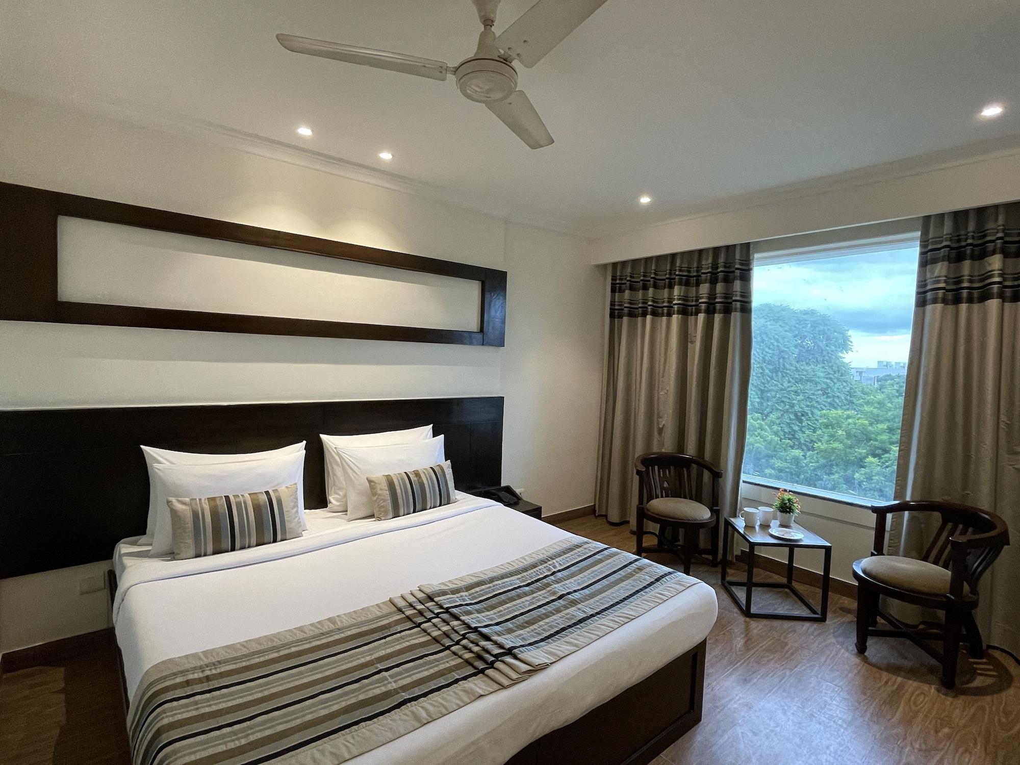Royale Sarovar Portico Agra Agra  Exterior photo