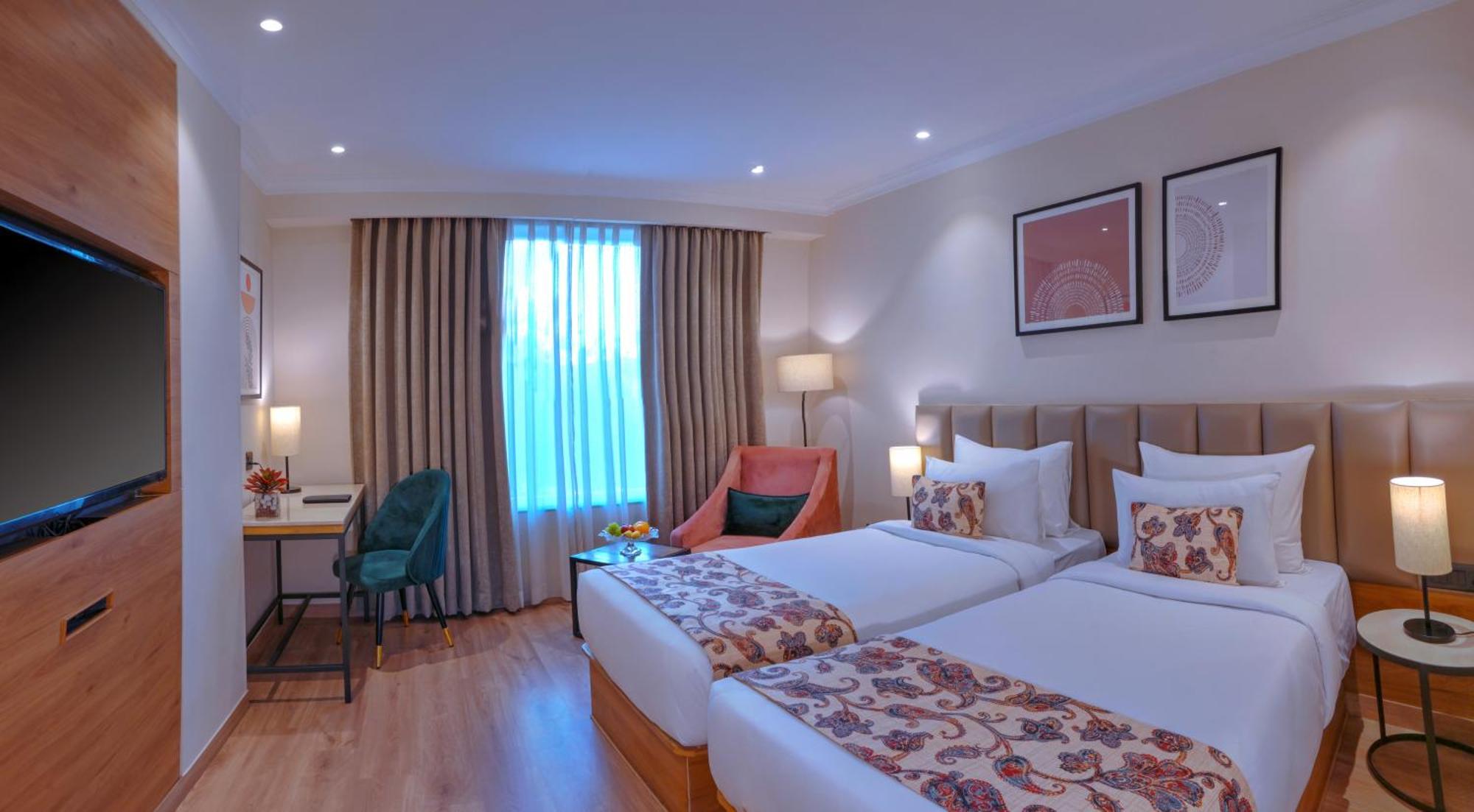 Royale Sarovar Portico Agra Agra  Exterior photo